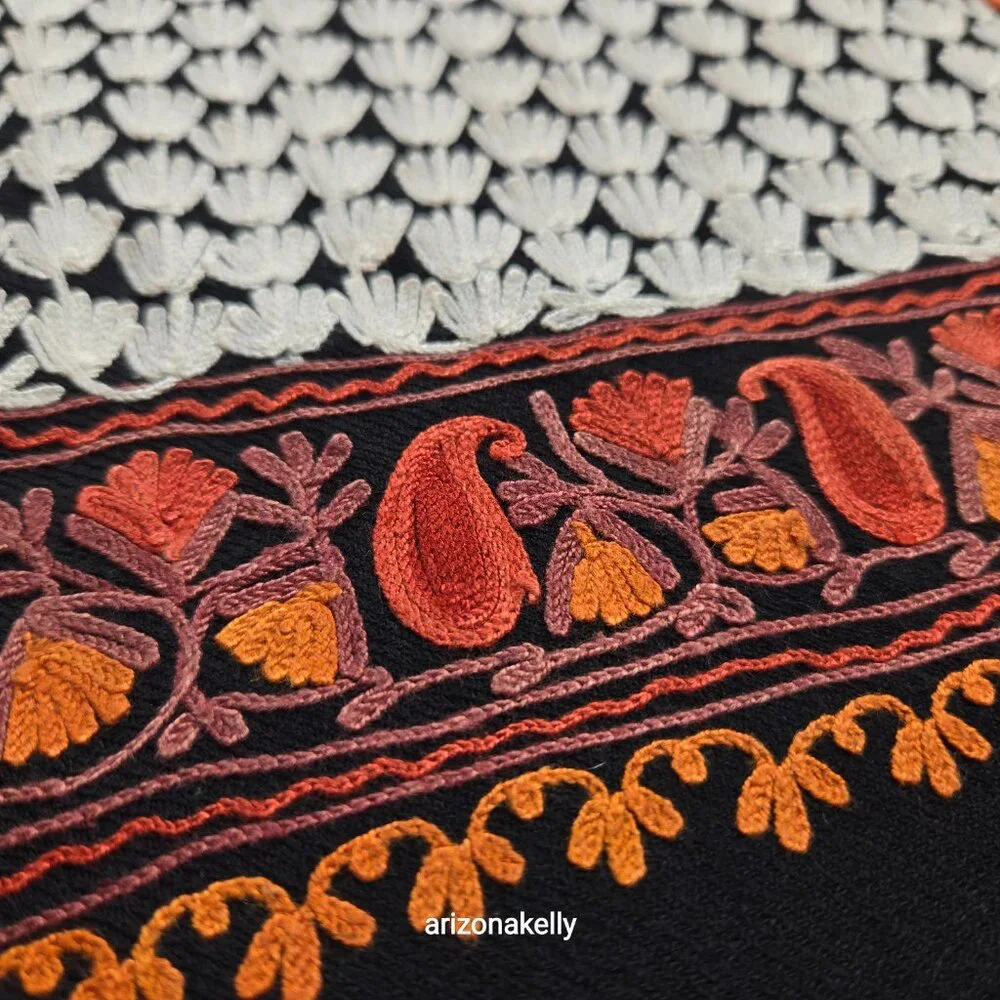 NWOT Wool Scarf With Chain Stitch Embroidery Fall Autumn Colors Kashmir Scarves